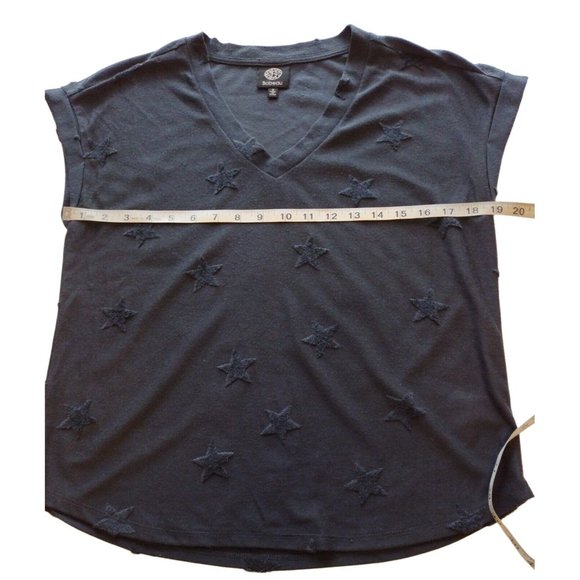 Bobeau Women's Small Blue Sleeveless Star Patterned Shirt - Picture 4 of 6